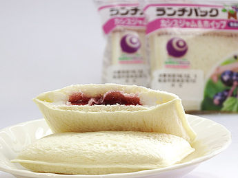 ランチパック カシスジャム&ホイップ|山崎製パン㈱