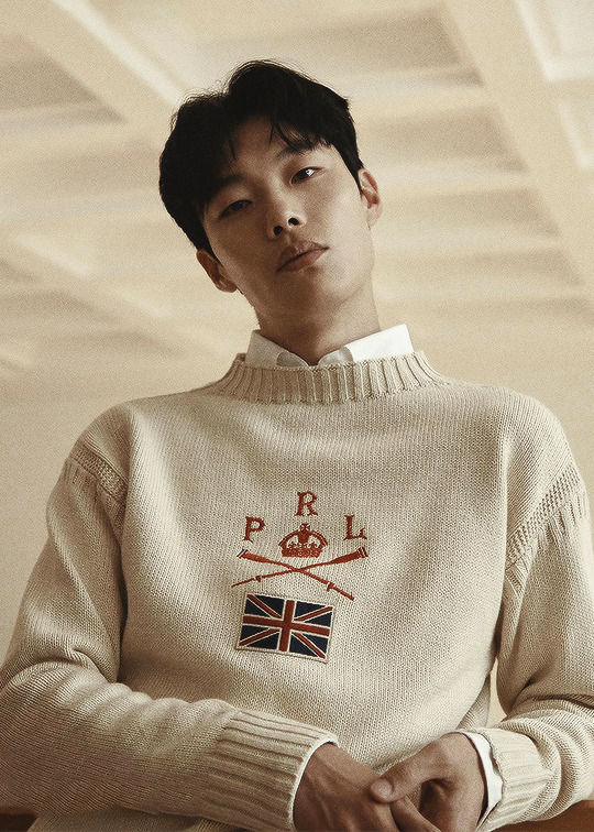 Ryu Jun Yeol as Kim Jung Hawn in Replay 1988
