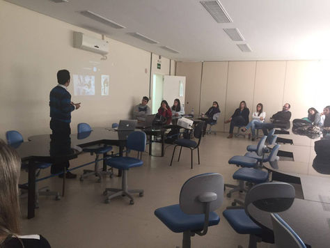 Biological Thinking: vídeo extraoral e treinamento de apresentação de trabalhos acadêmicos