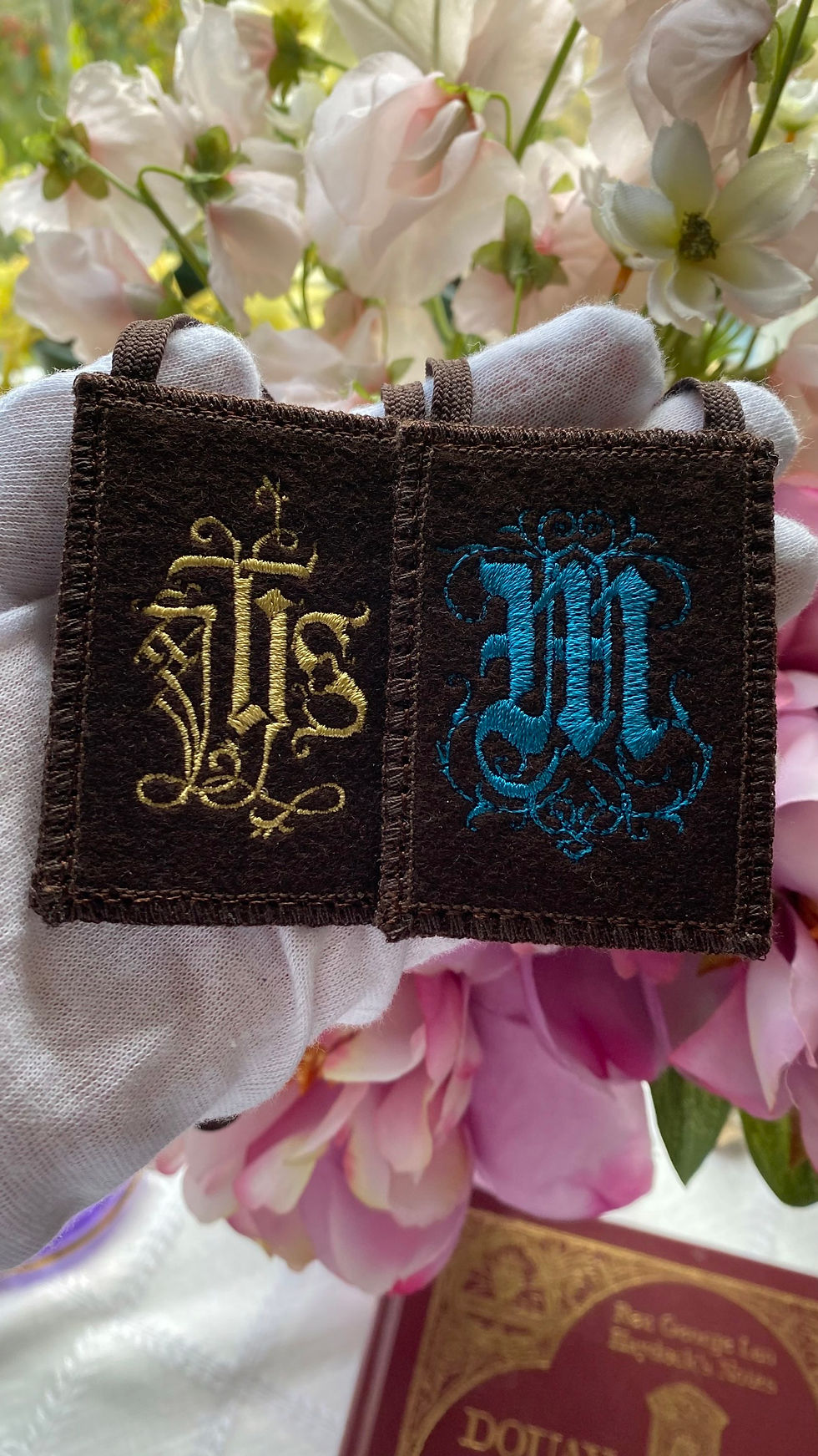 MANTLE OF MARY® PREMADE BROWN SCAPULARS