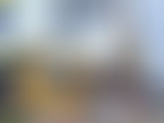 马六甲著名薄饼店招牌意外脱落，装修工人受伤❗ 保险不可省！🚑