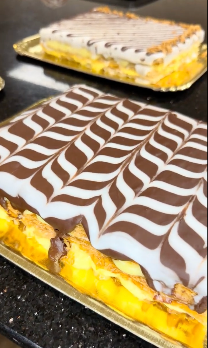 Mille-feuille/Napoleon Large Unsliced