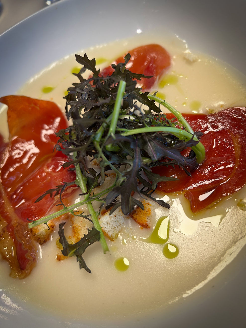 Interior of The Chairman Brussels, a modern brasserie with stylish design and a lively atmosphere in the city centre.