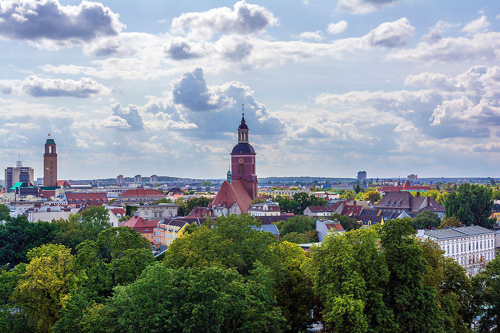 klein-AdobeStock_292014487-berlin-spandau.jpg