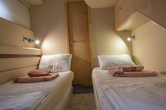 Миниатюра: Яхта "Ferretti"