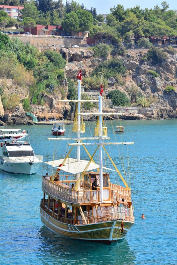 Прев'ю: Путешествие на корабле в Анталии