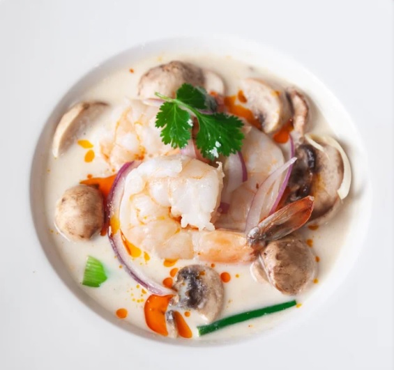 Tom Kha