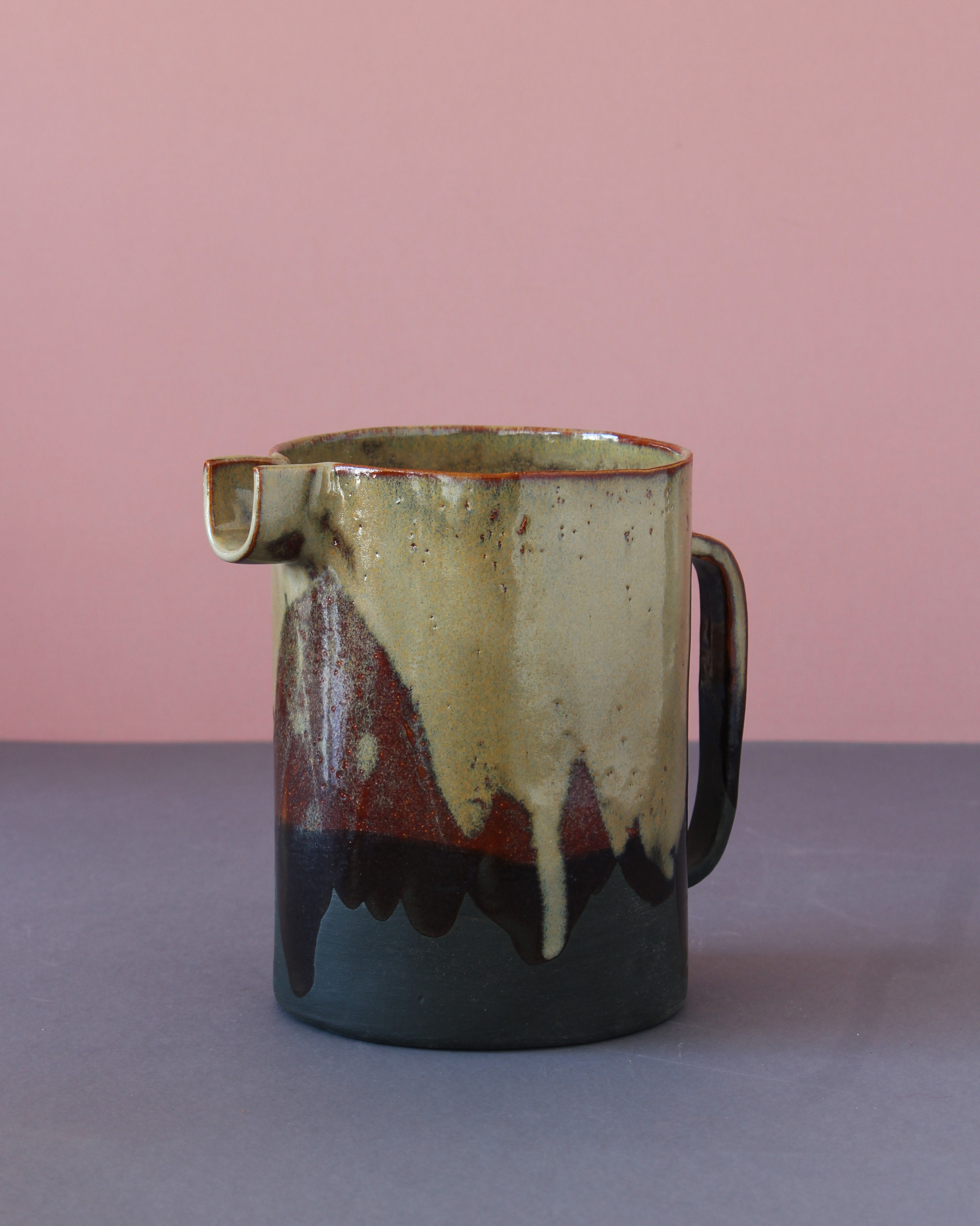 HANDMADE STONEWARE JUG EARTH BLACK BOTTOM