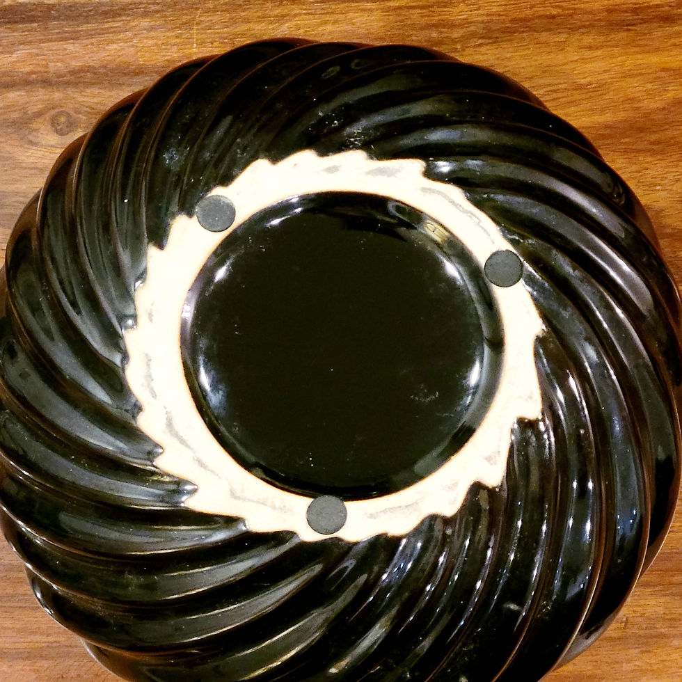 Thumbnail: VTG Brown And Blue Ribbed Swirl Pattern Fire Pot With Lid