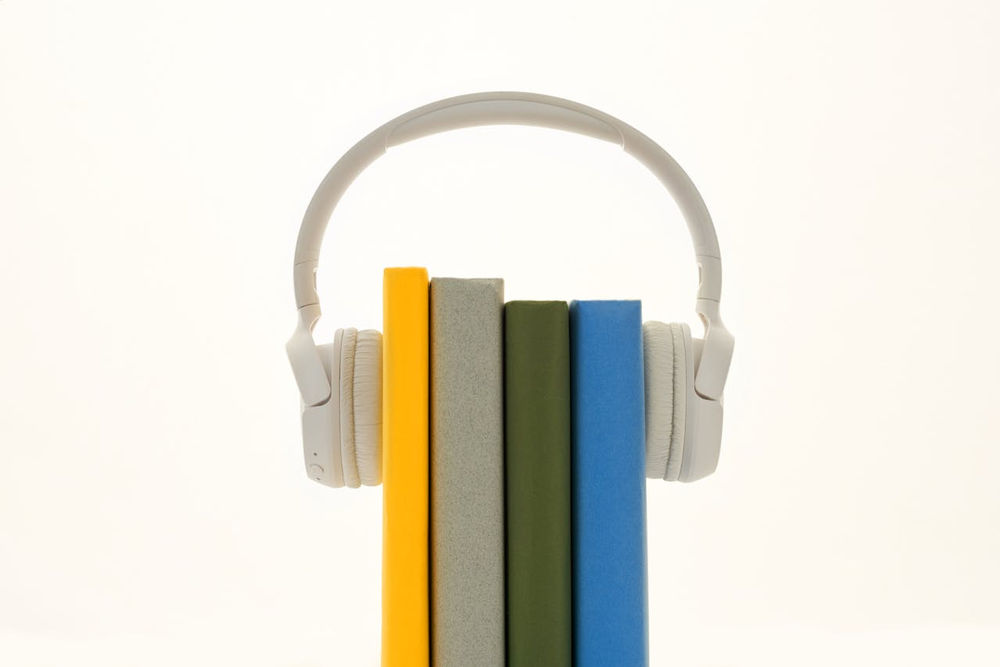 Exploring New Worlds Through Books | zillionpals.com