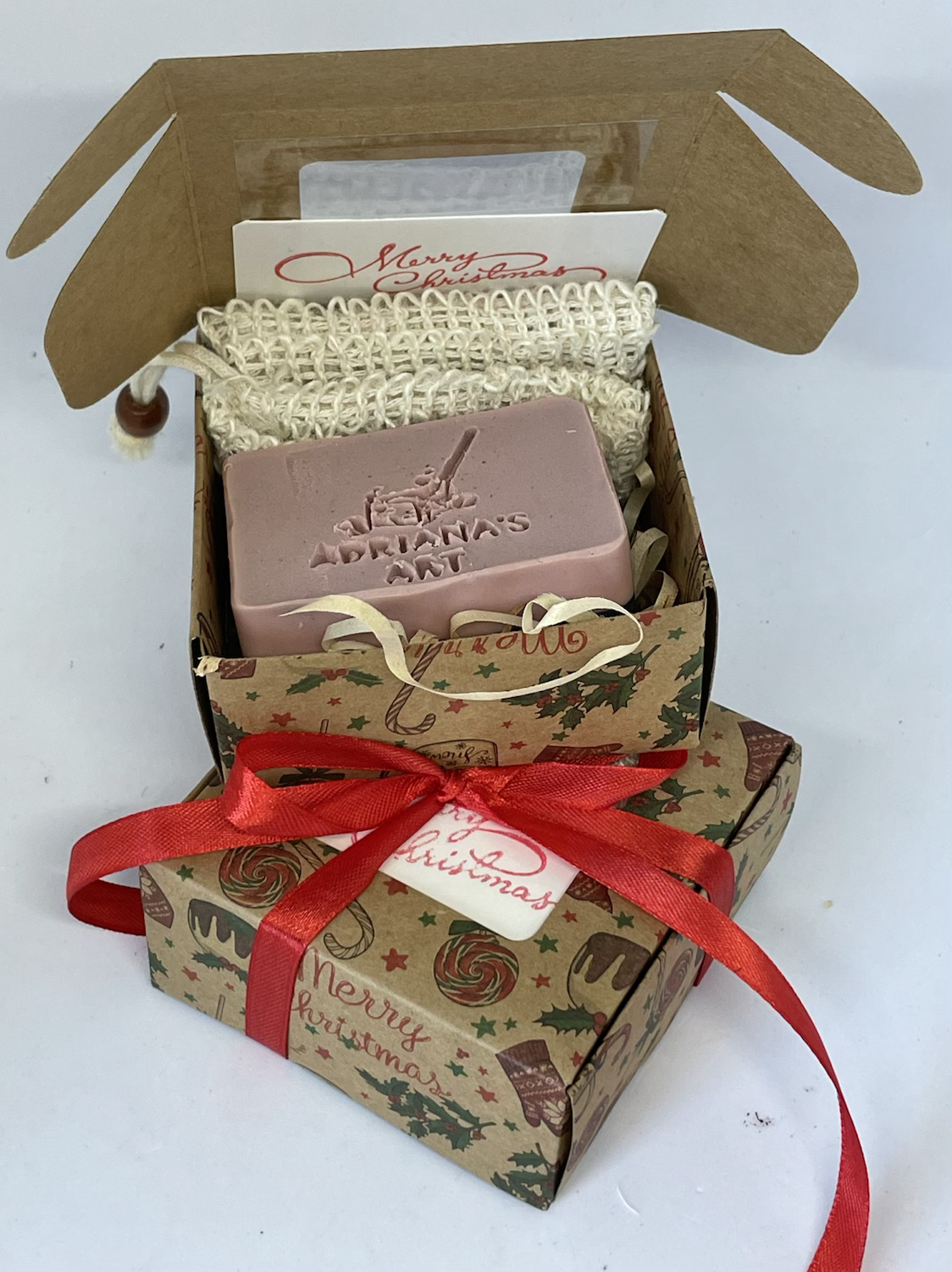 DELUXE SECRET SANTA MINI GIFT - ROSE & CHARCOAL SPA BAR W/NATURAL EXFOLIATOR BAG