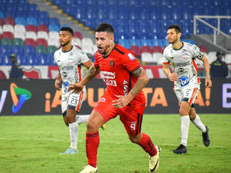 ¡Del cielo al infierno! Alianza cayó ante América y se aleja de la clasificación