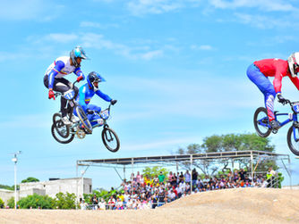 ¡Más de 600 ciclistas! La pista de Villa Dariana recibe la Copa Nacional de BMX