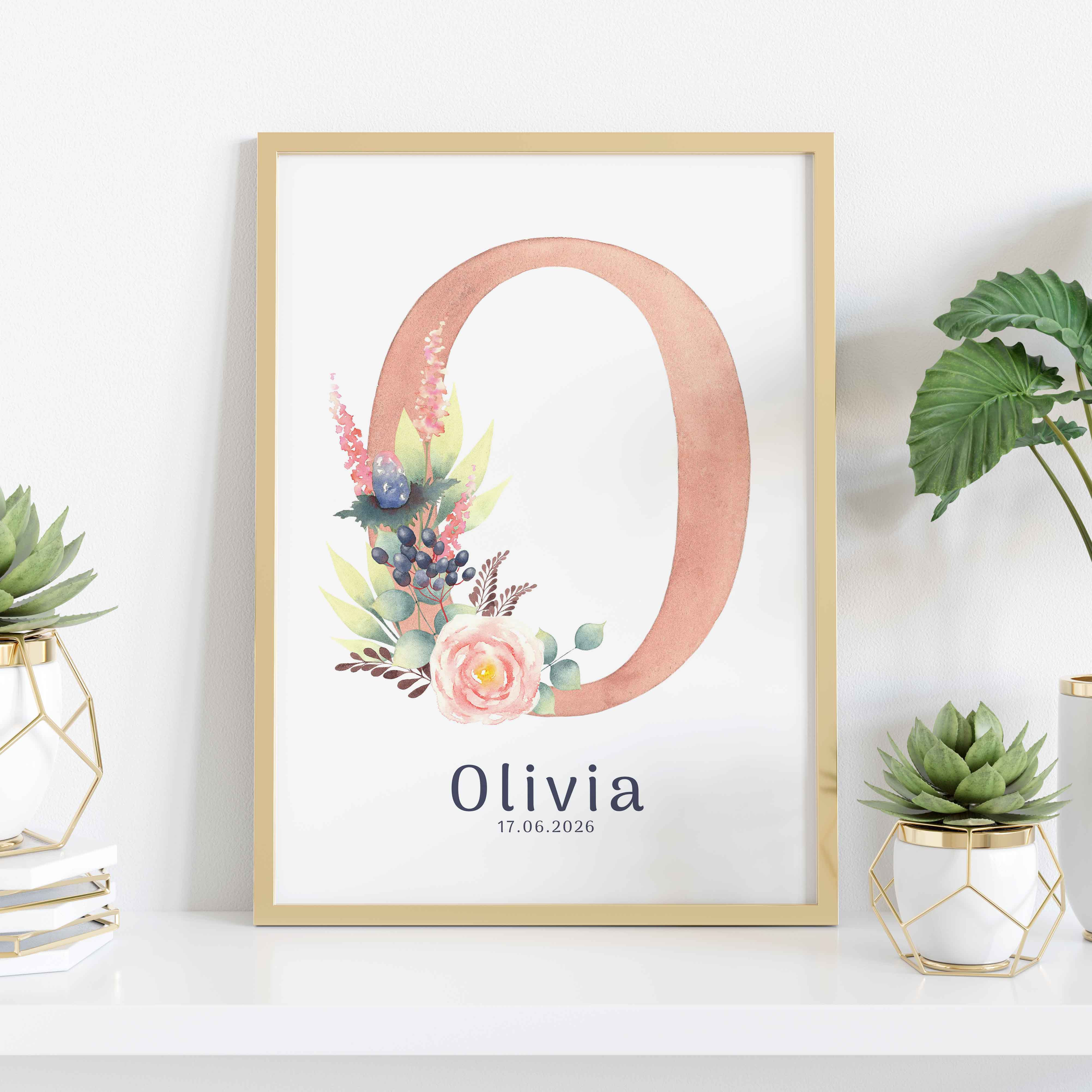 Monogramme dans un cadre initiale O à l'aquarelle avec des fleurs