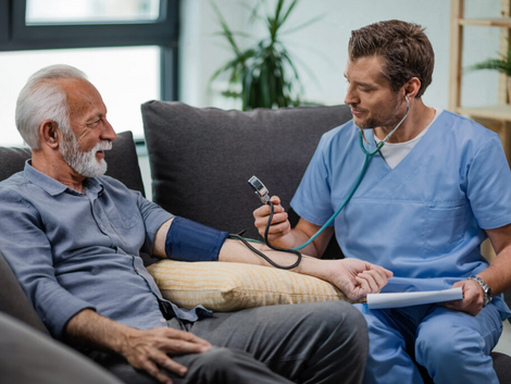 Why Are Home Doctors Ideal for Seniors?