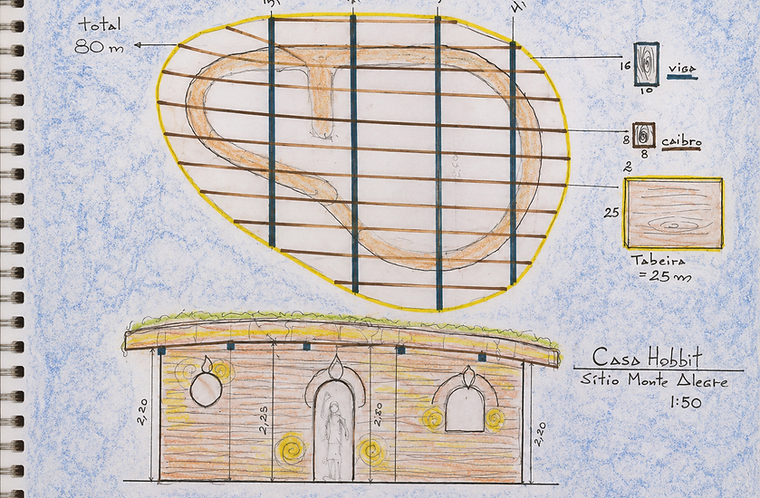 Prancha de desenho técnico de casa hobbit detalhando a planta de vigas e caibros de madeira e a elevação da fachada com teto verde — arquitetura orgânica por César Augusto Arquiteto Ecológico