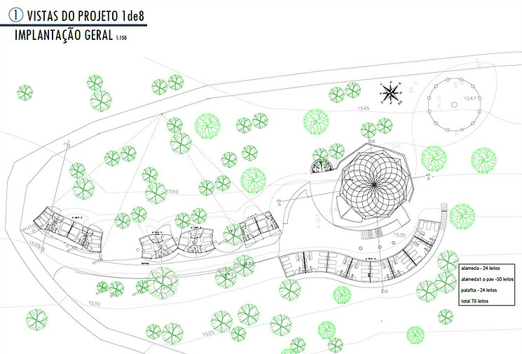 Desenho técnico de implantação geral com curvas de nível, zoneamento de blocos de dormitórios e palafitas e zome comunitário circular. Planejamento de ecovila de hospedagem por César Augusto Arquiteto.