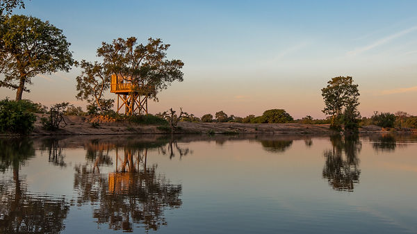 Umlani treehouse outside 1.jpg