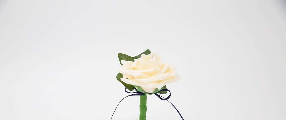Thumbnail: Amalise Buttonhole