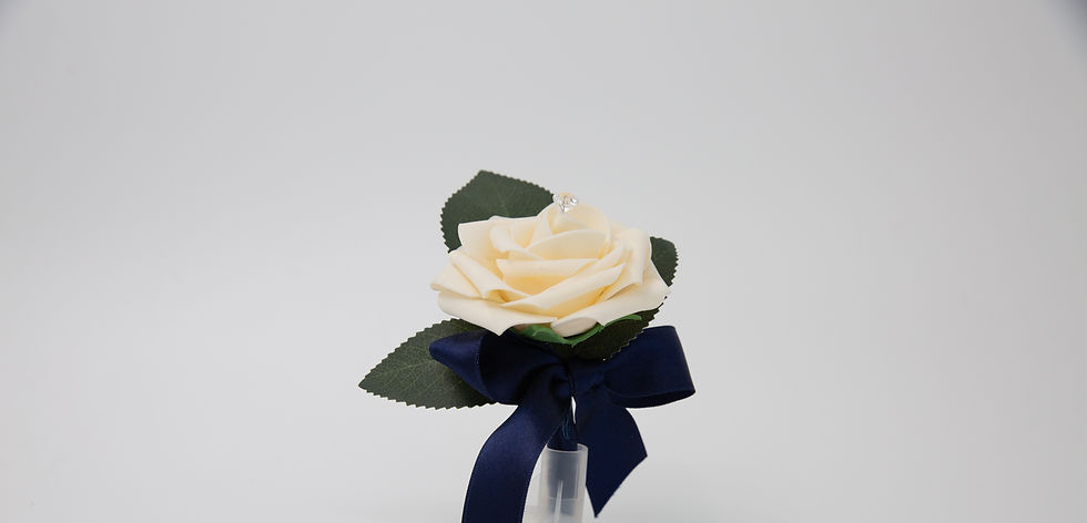 Thumbnail: Amalise Buttonhole (2)