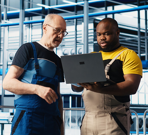 senior-engineer-in-smart-photovoltaics-factory-gui