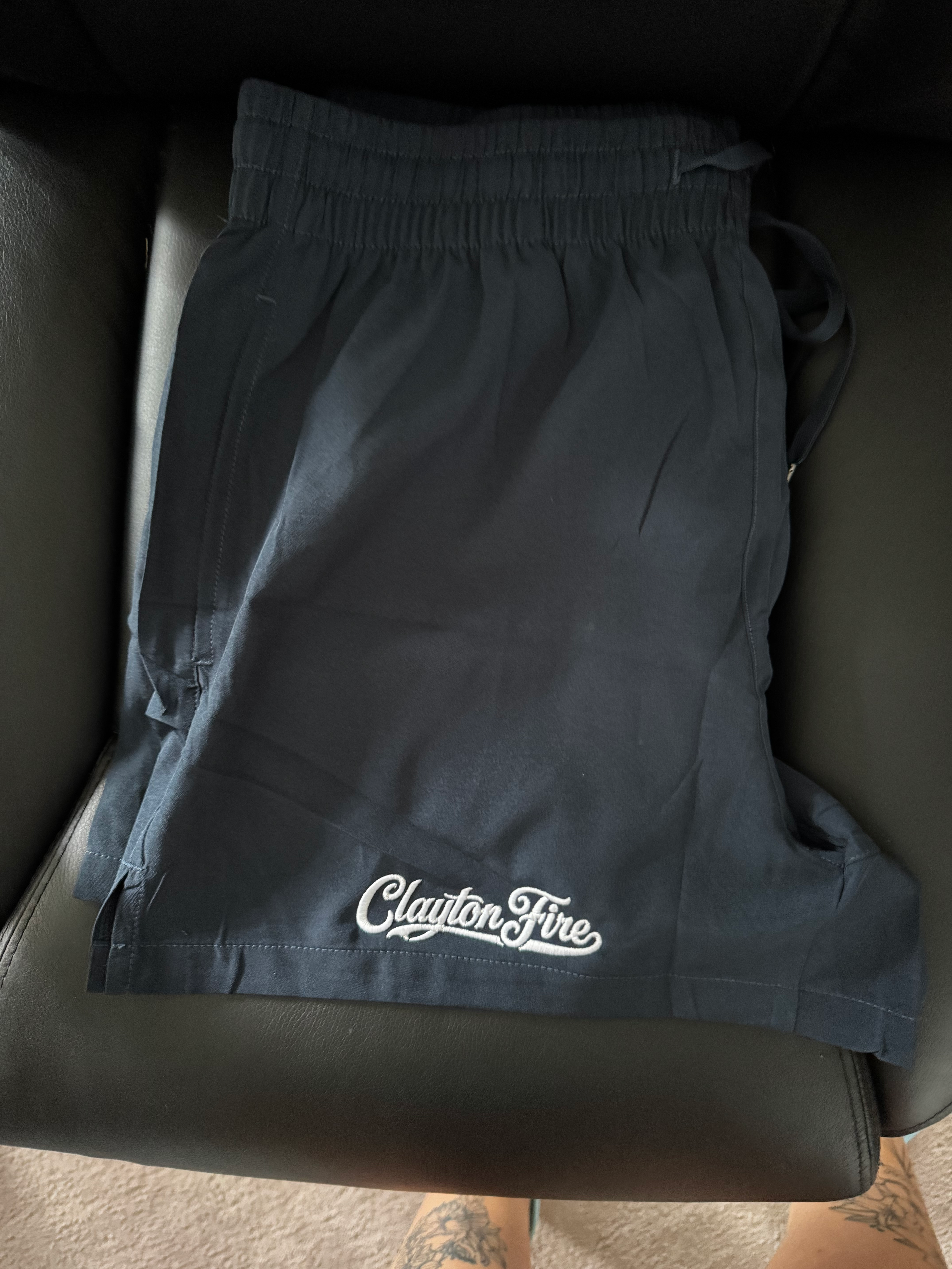 Embroidered Shorts (women's)