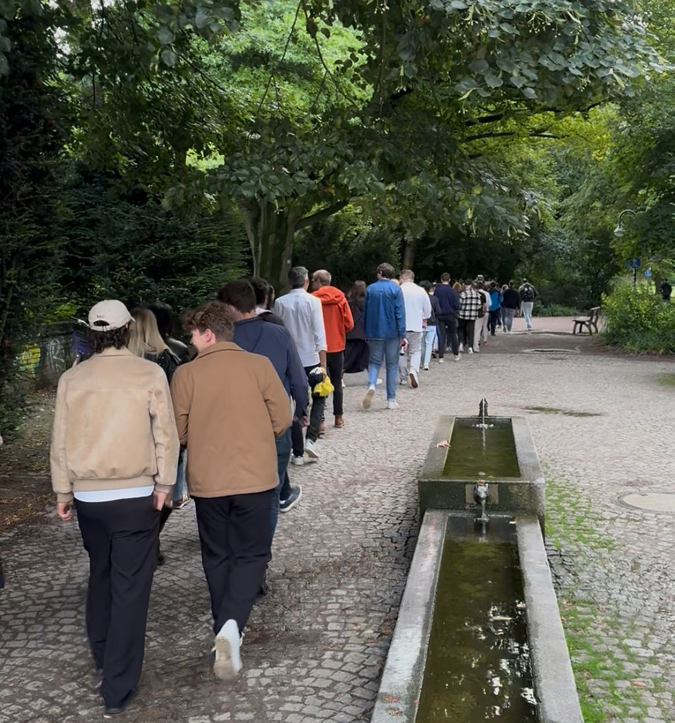 Walk & Yap đ¶ââïžđŹ - Wuppertal