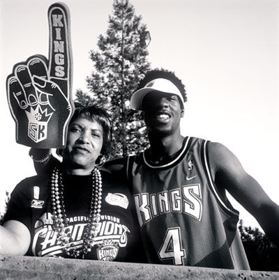 2002_kingsplayoffs_fans15.jpg
