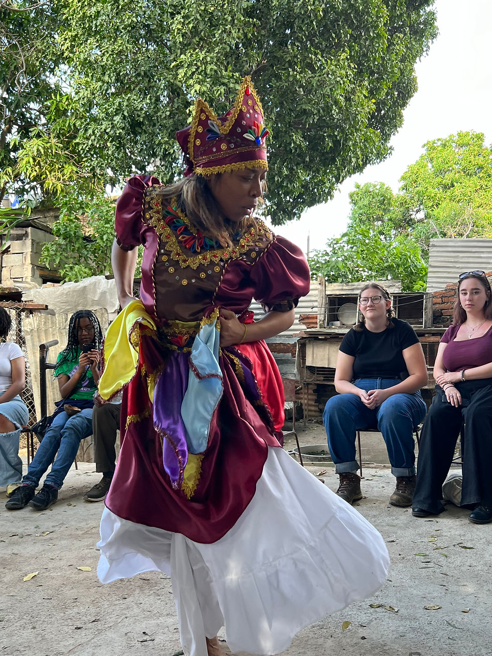 Dances at the Babalawo's house.