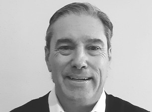 Lawrence Silva_Headshot 3.jpg