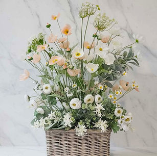 Wedding arrangements
Wedding decorations
Pew end decorations
Welcome Table Decorations
Poppies