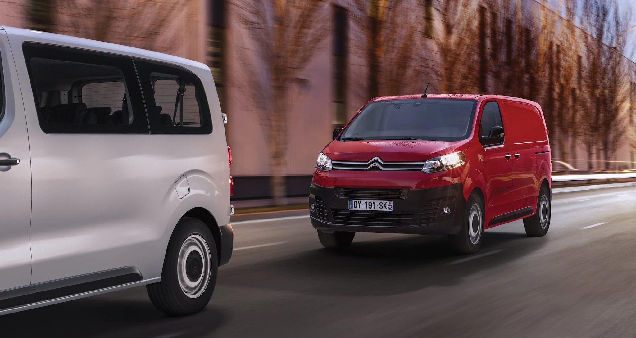 Für den Citroën Jumpy stehen zahlreiche Fahrerassistenzsysteme zur Verfügung, die Ihnen helfen, Ihre täglichen Arbeitswege sicherer zu gestalten.
