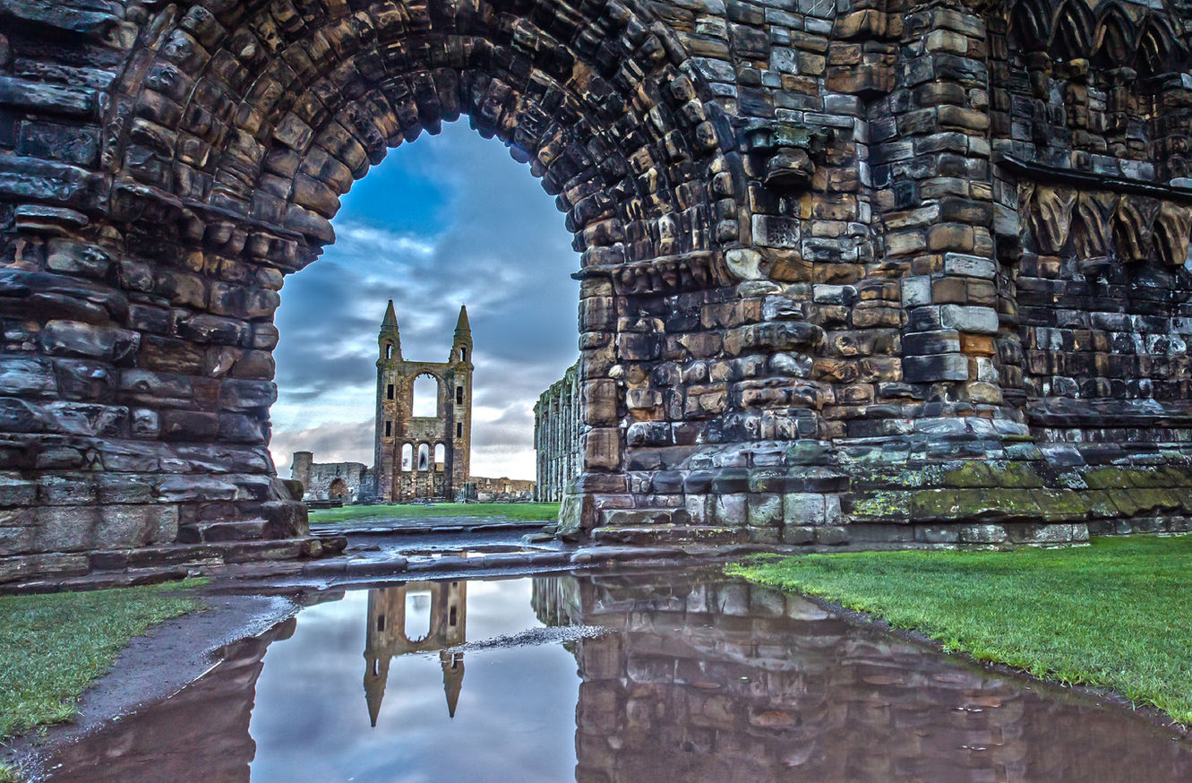 castle outside in fife on a cloudy and rainy day