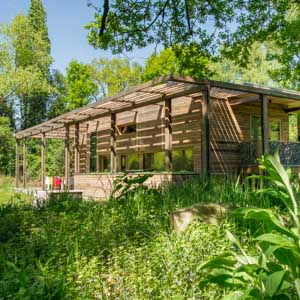 verblijf in een biobased houten huis of lodge