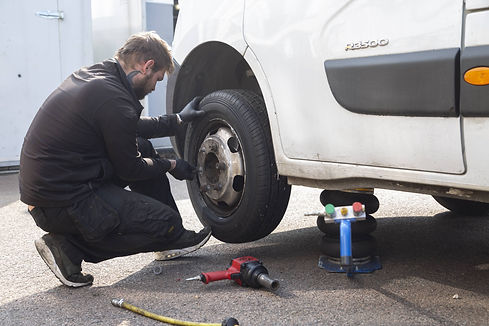 mobile-tyre-fitting.jpg