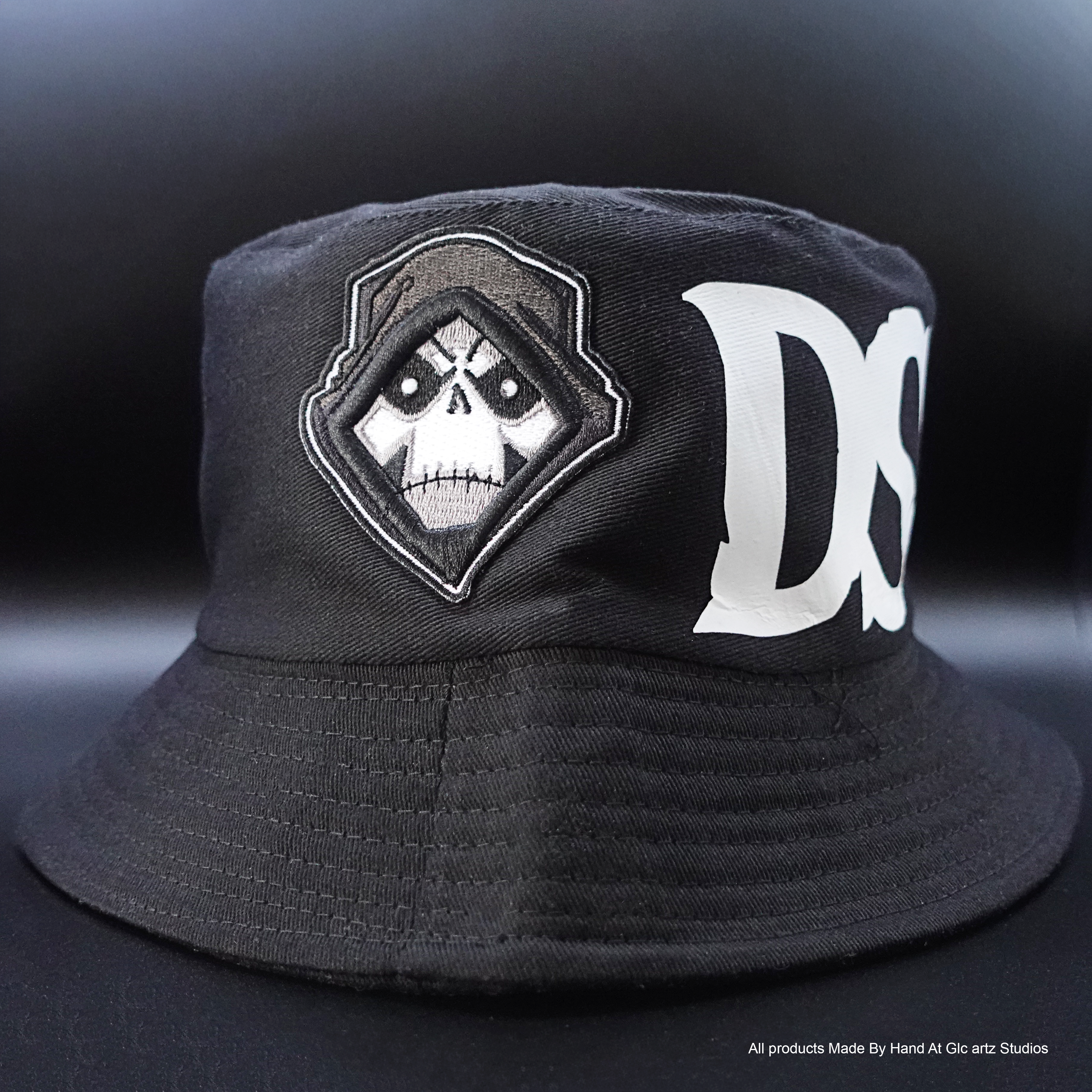 BLACK BUCKET DEAD STREETS // IN-STUDIO EDITION