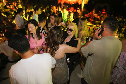 47F01A99-F389-4FA9-A1B8-02E6CD7C91F8