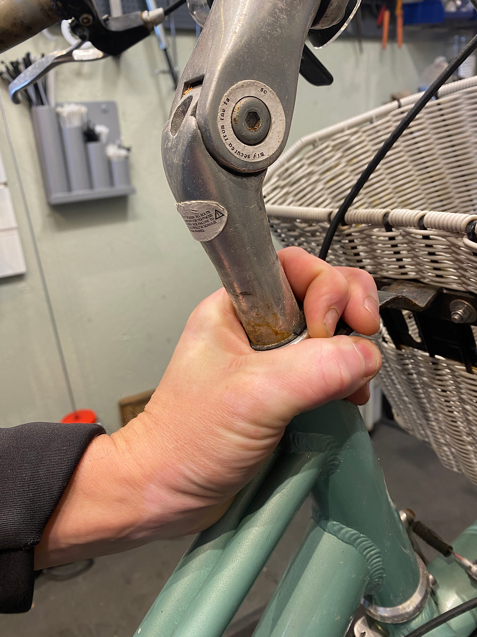 tjek løse styrfittings