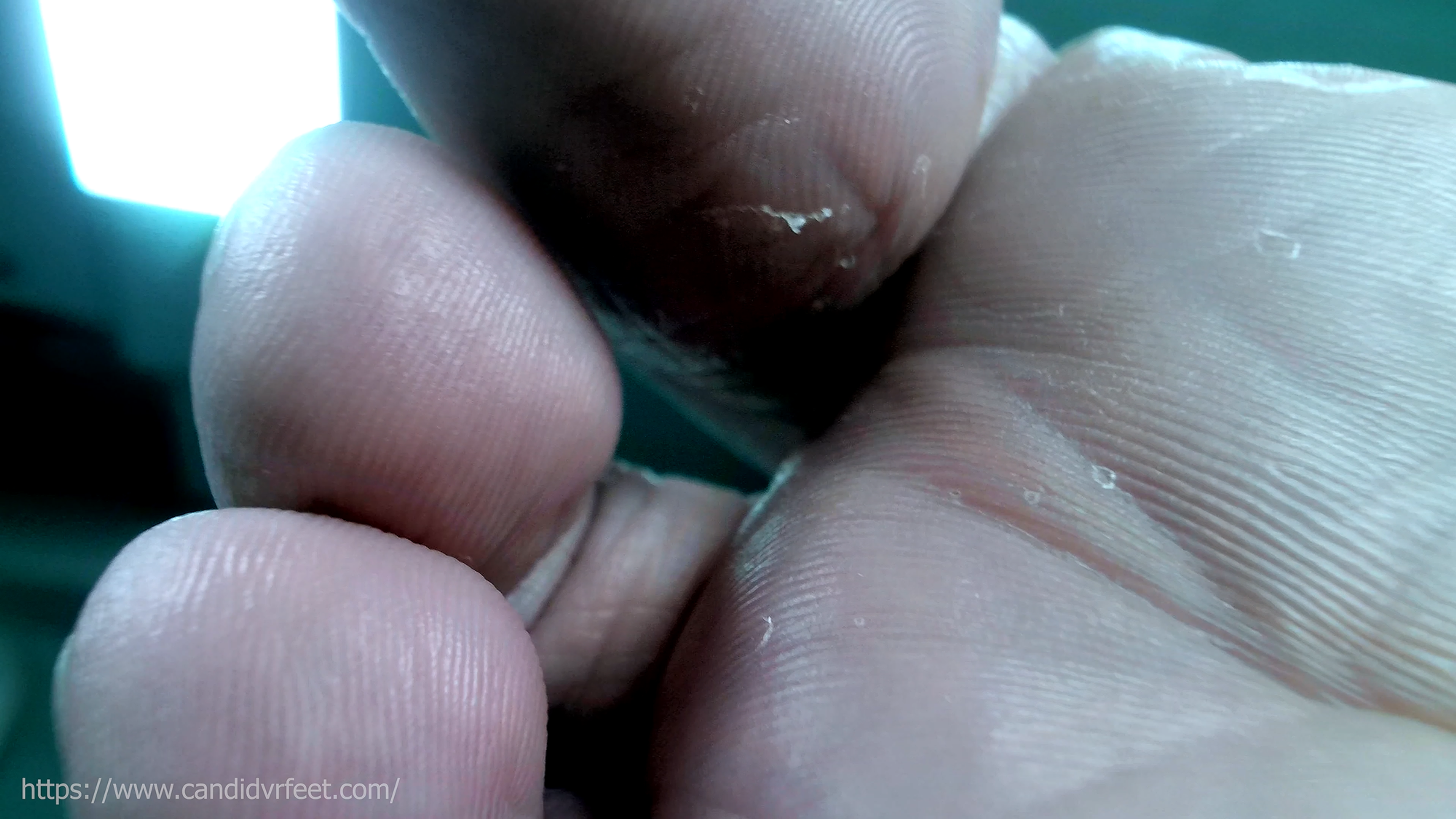 Inspecting Roxana's sole