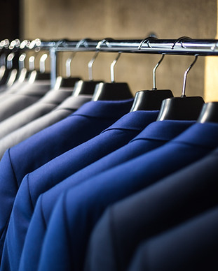 blur-clothes-fashion-325876.jpg
