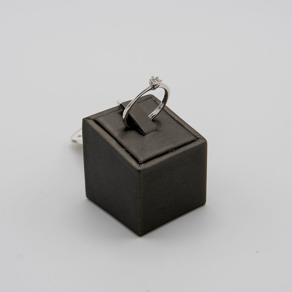 Miniatura: Anillo oro blanco y diamantes