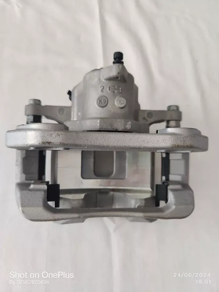 Thumbnail: Range Rover L460 L461 Rear Brake Caliper LR156849 LR156850