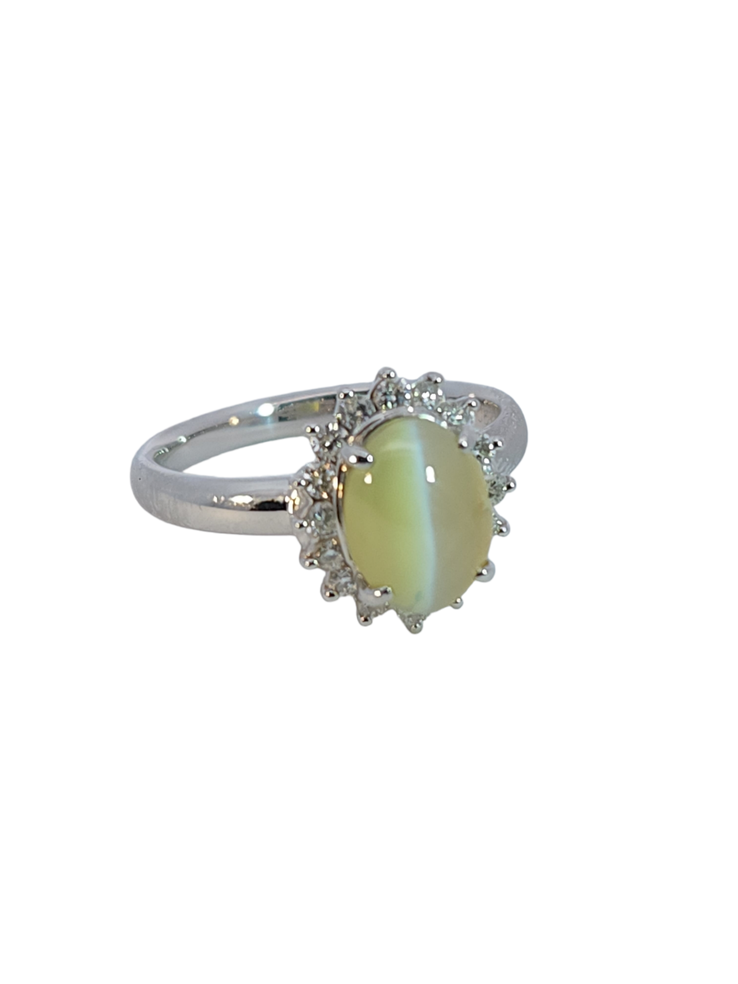 2.354 Cts Natural Ceylon Chrysoberyl Cat's Eye Platinum Ring