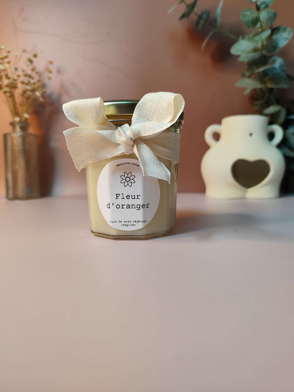 Miniature : Bougie parfumée dans un pot de confiture nouée avec un petit ruban de satin