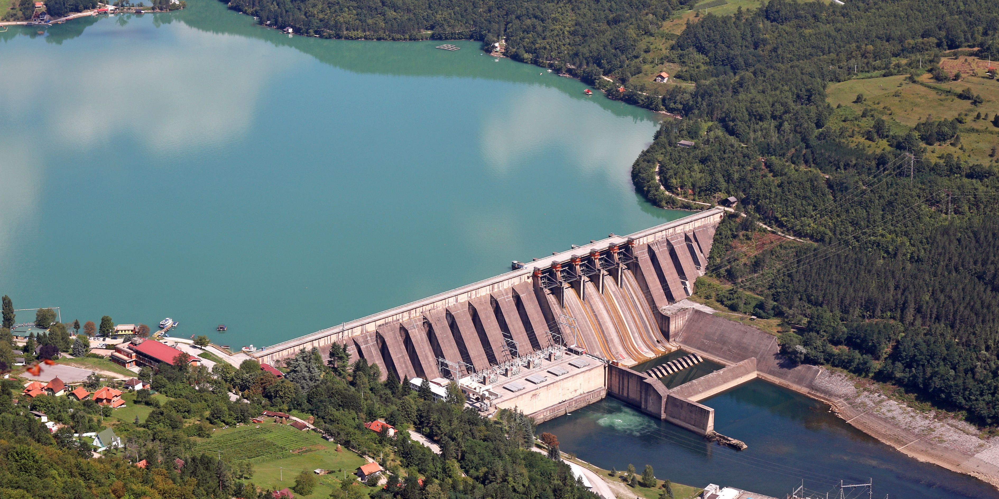 Reservatórios e Bacias Hidrográficas