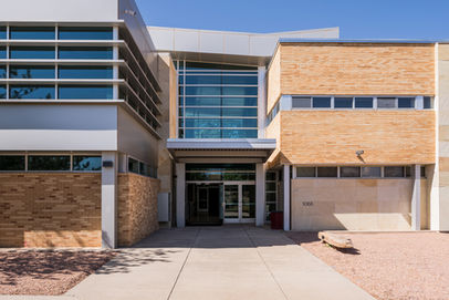 Aspect Benildus main entrance