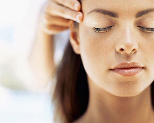 The Healing Art of Ayurvedic Indian Head Massage: A Journey Through Body, Mind, and Spirit