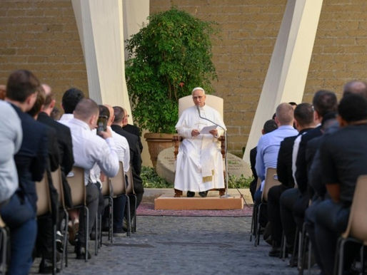 ¡No Habrá Celibato Opcional! El Papa León XIV Cierra el Debate con Fuego y Fe