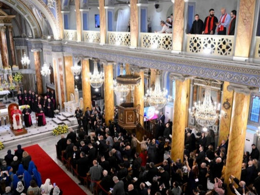 La Fuerza de la Pequeñez que Fecunda: El Mensaje Que León XIV Lanzó Desde Estambul y Que Puede Cambiarlo Todo