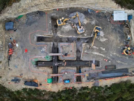 LA CRUZ QUE QUIERE TOCAR EL CIELO